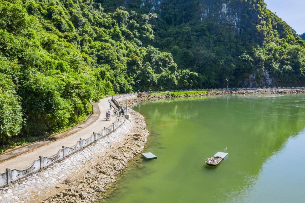 Cozy Boutique Cruise Hotel Dong Khe Sau ภายนอก รูปภาพ
