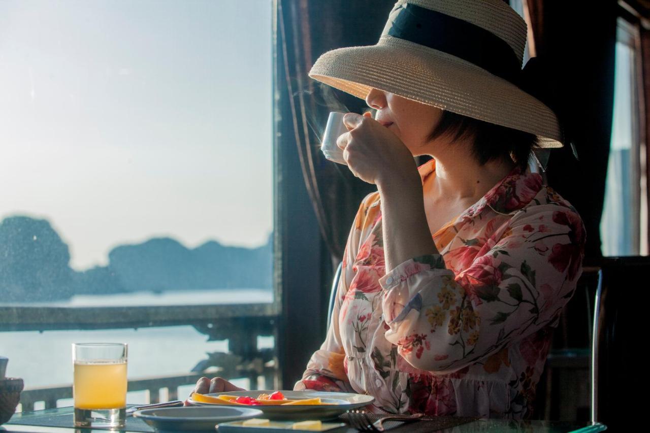 Cozy Boutique Cruise Hotel Dong Khe Sau ภายนอก รูปภาพ